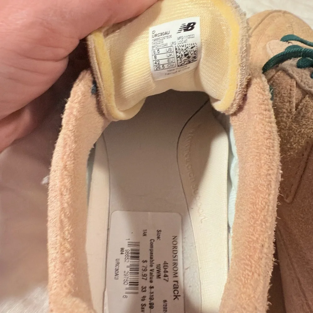 New Balance x AURALEE RC30 Tan Suede Shoes Green Laces VGC - Picture 6 of 7